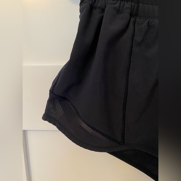 Lululemon hotty hot lined short - Picture 4 of 8